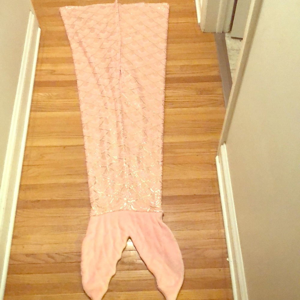 Mermaid tail snuggly blanket